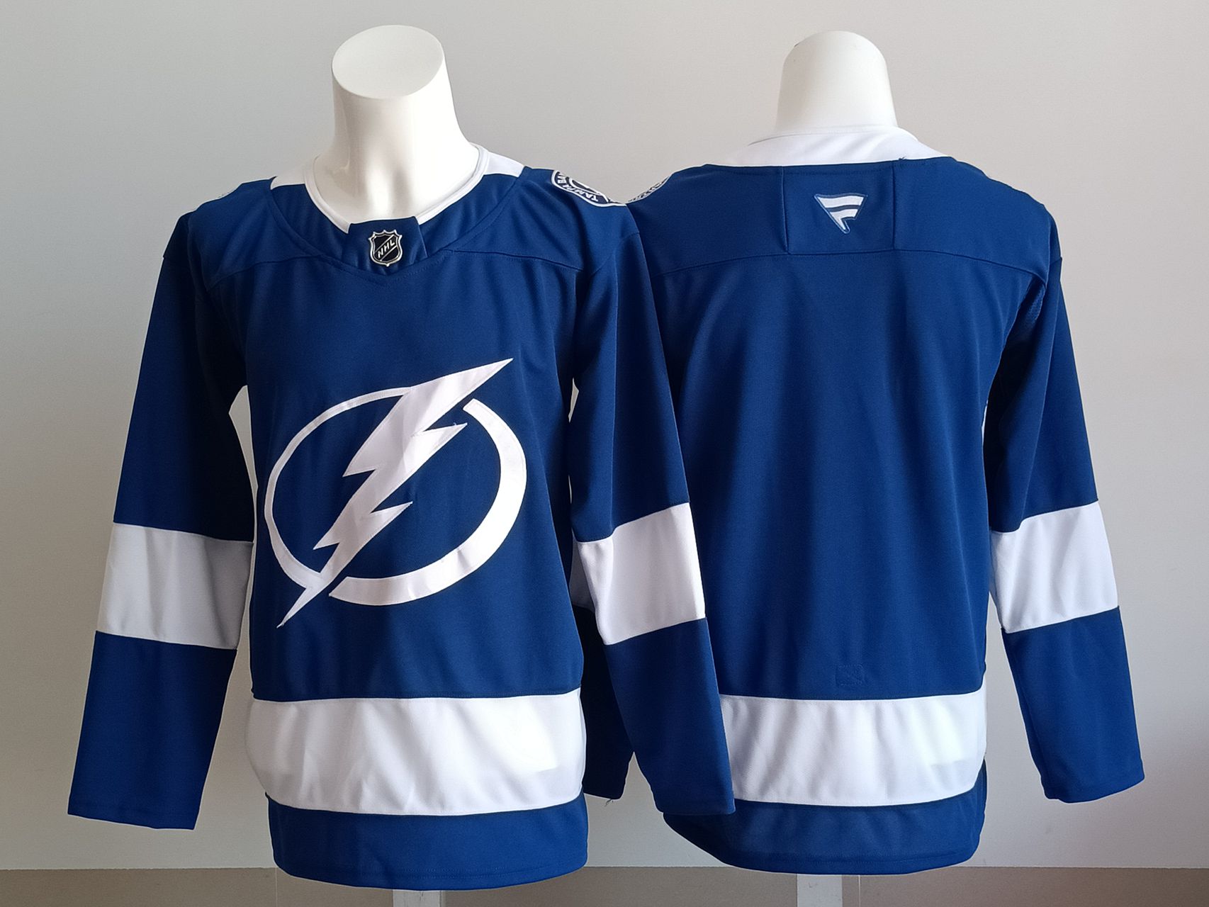 Men Tampa Bay Lightning Blank Blue 2025 NHL Jersey style 001